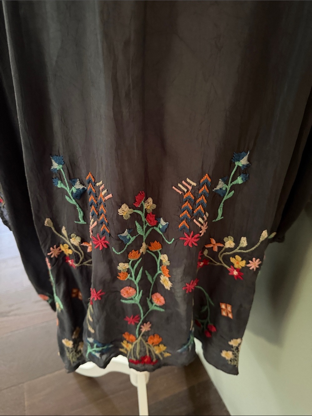 Johnny Was Black Embroidered Boho Tunic with Multicolor Embroidered Accents - Picture 6 of 16